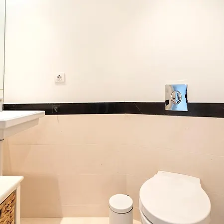 Genteel San Agustin Apartment