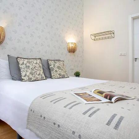 Genteel San Agustin Apartment